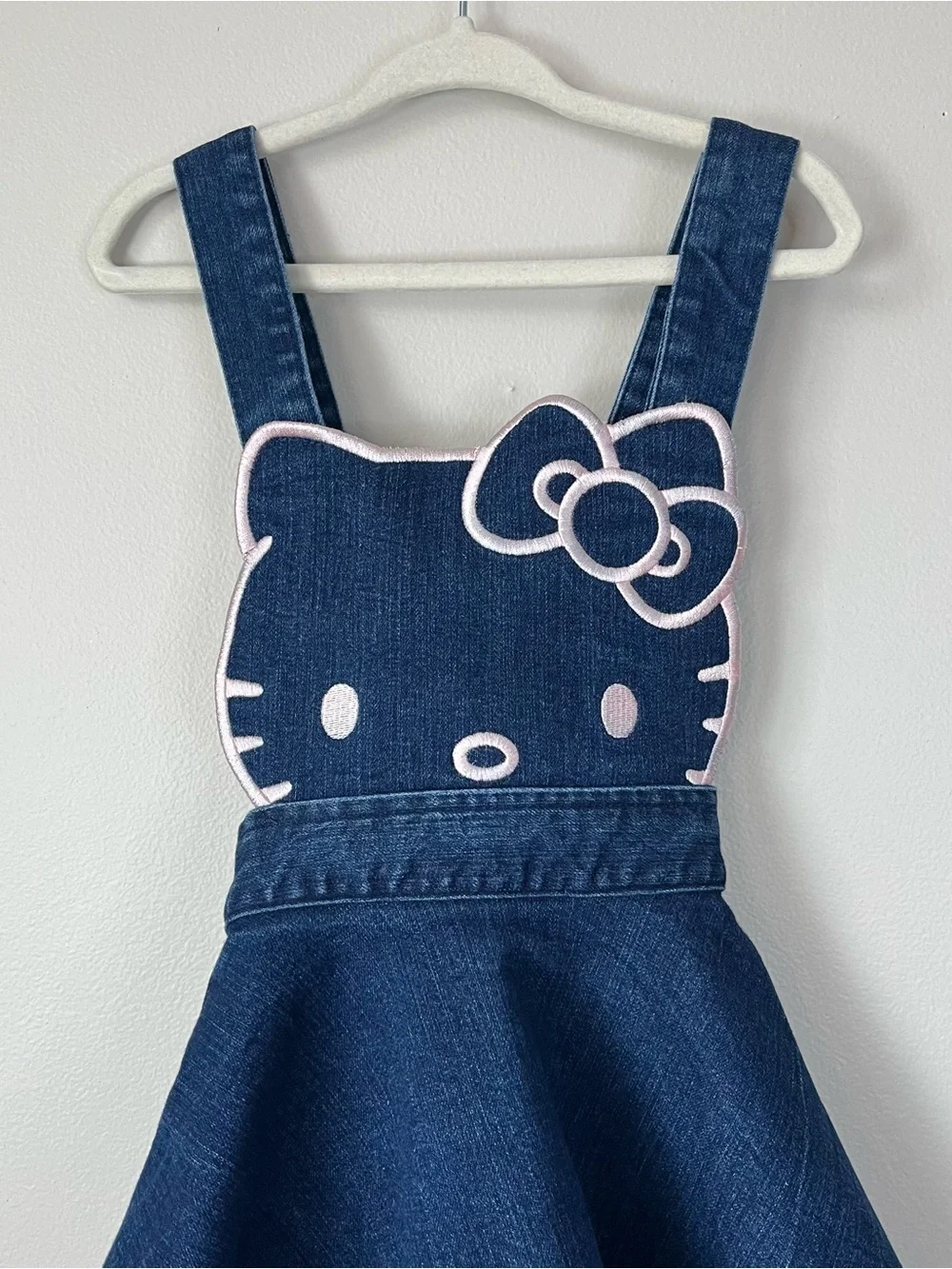 Sanrio Girls 3T Hello Kitty Dark Denim Jumper Dress Pink Embroidered Bib CUTE